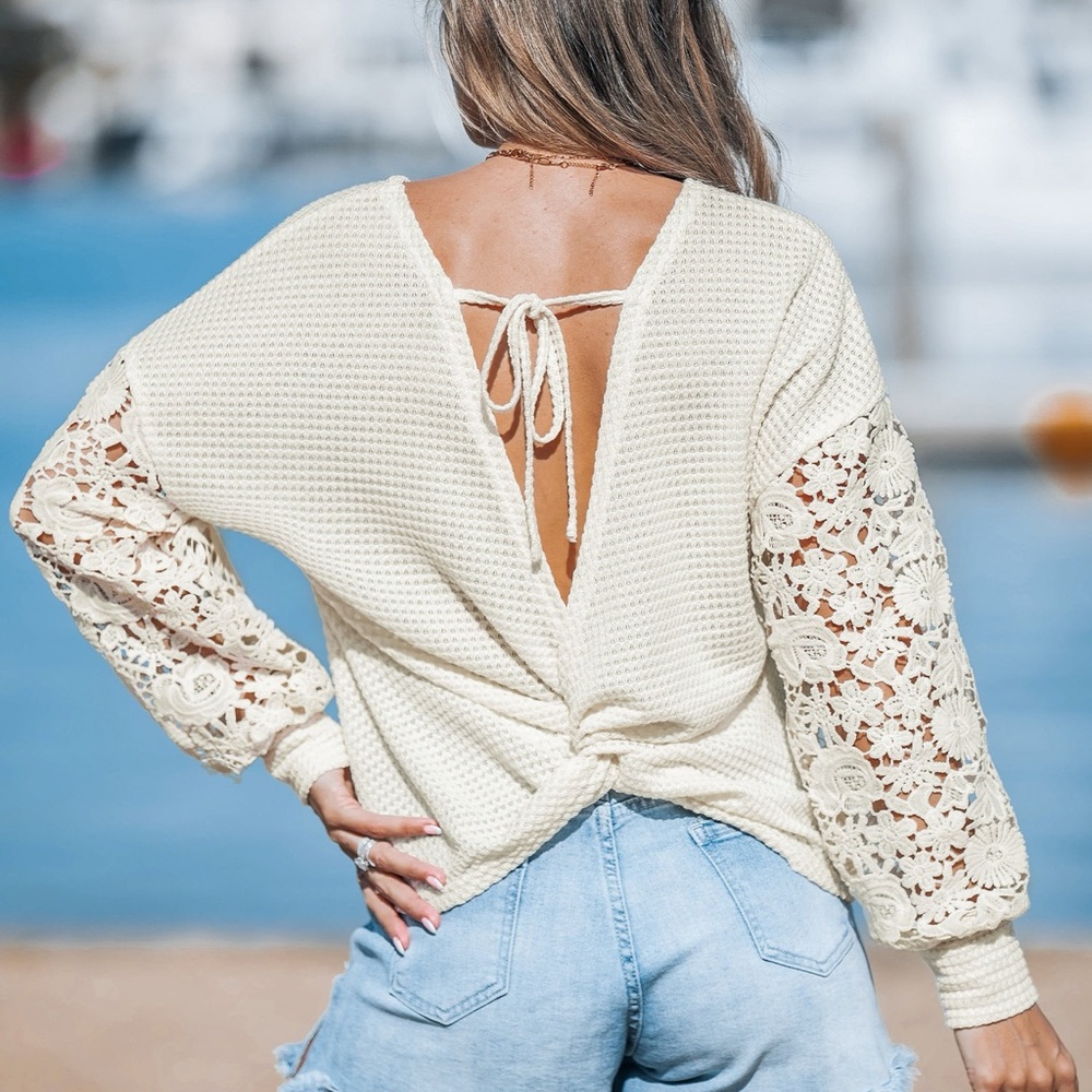CUPSHE Cream Knit Top with Lace Sleeves Size XL